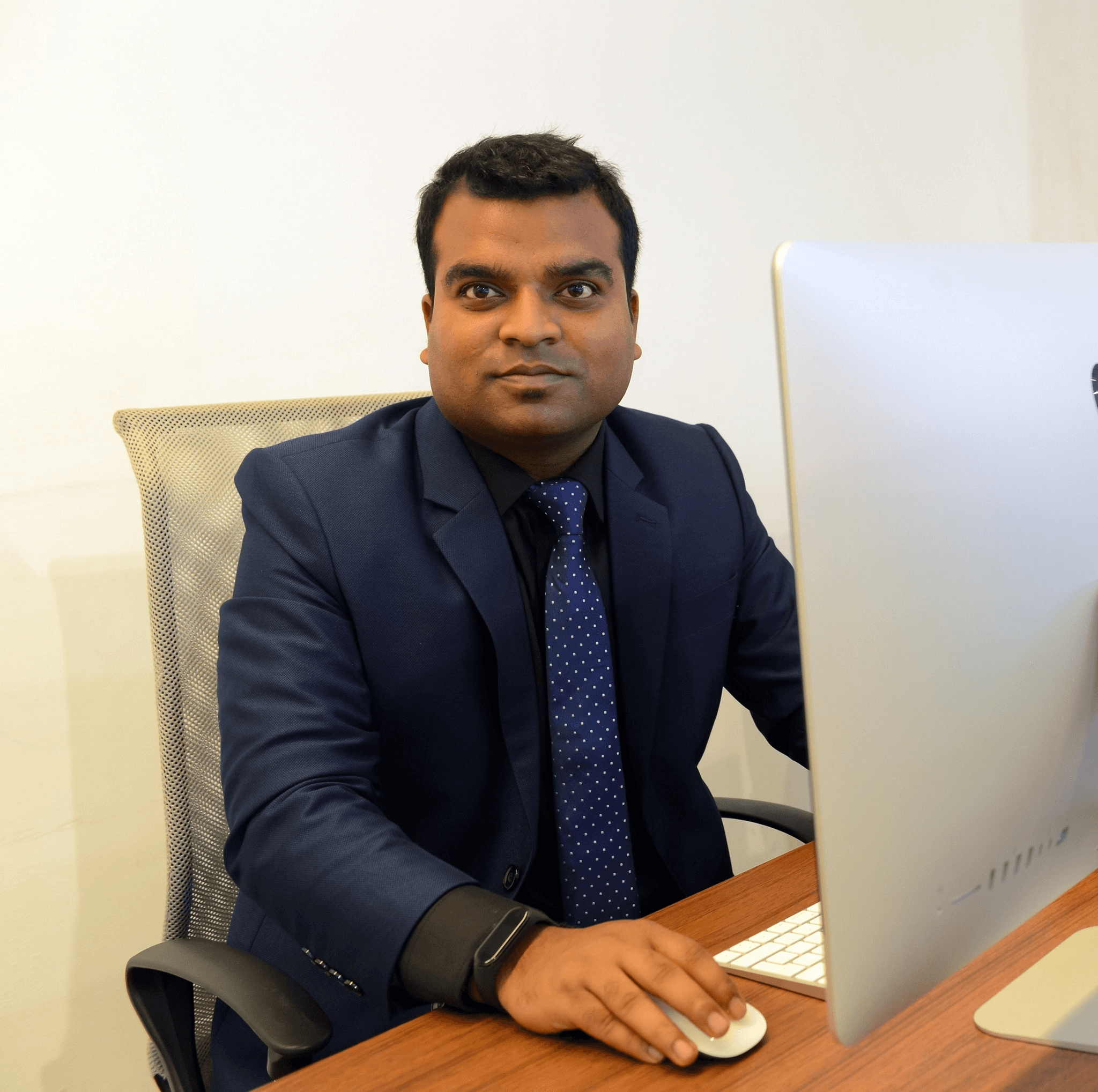 Ratan Mia — founder of RedoNext at his desk